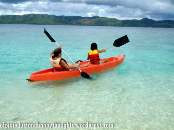 club-paradise-resort-coron-activities-kayak