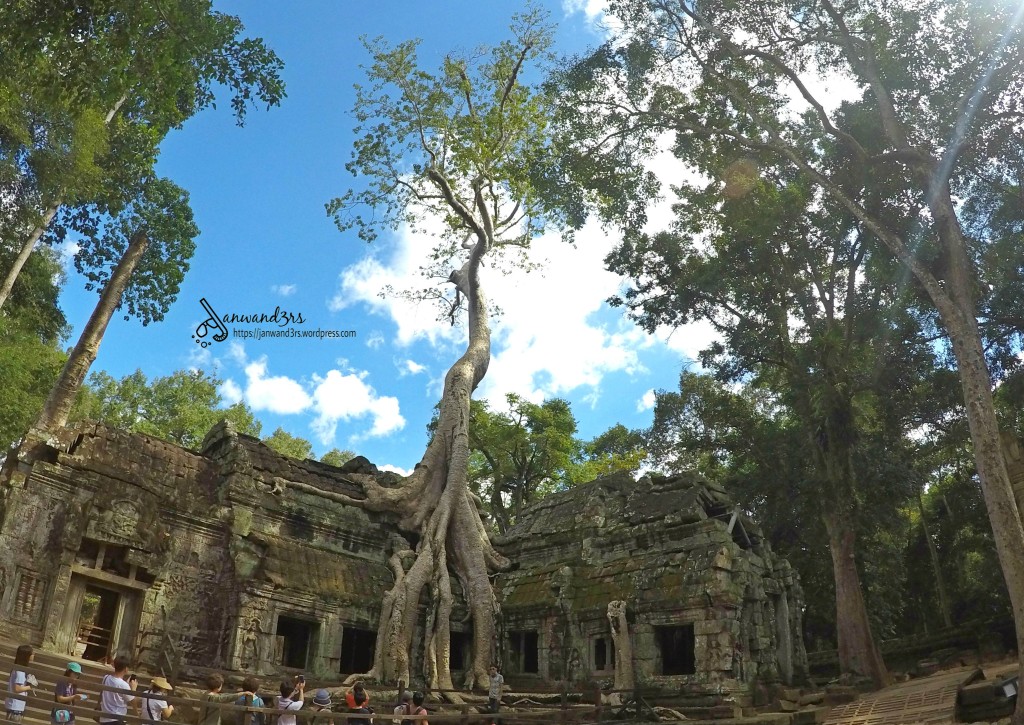 Thailand Bus Travel to Cambodia: Angkor Wat, Angkor Thom & More Temples