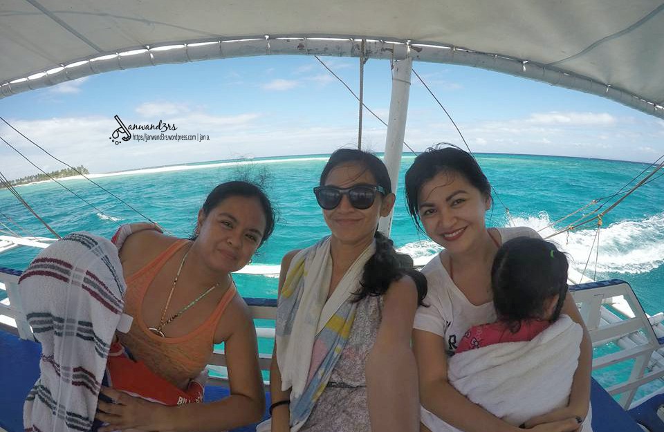 malapascua-cebu-to-kalanggaman-boat-ride.jpg