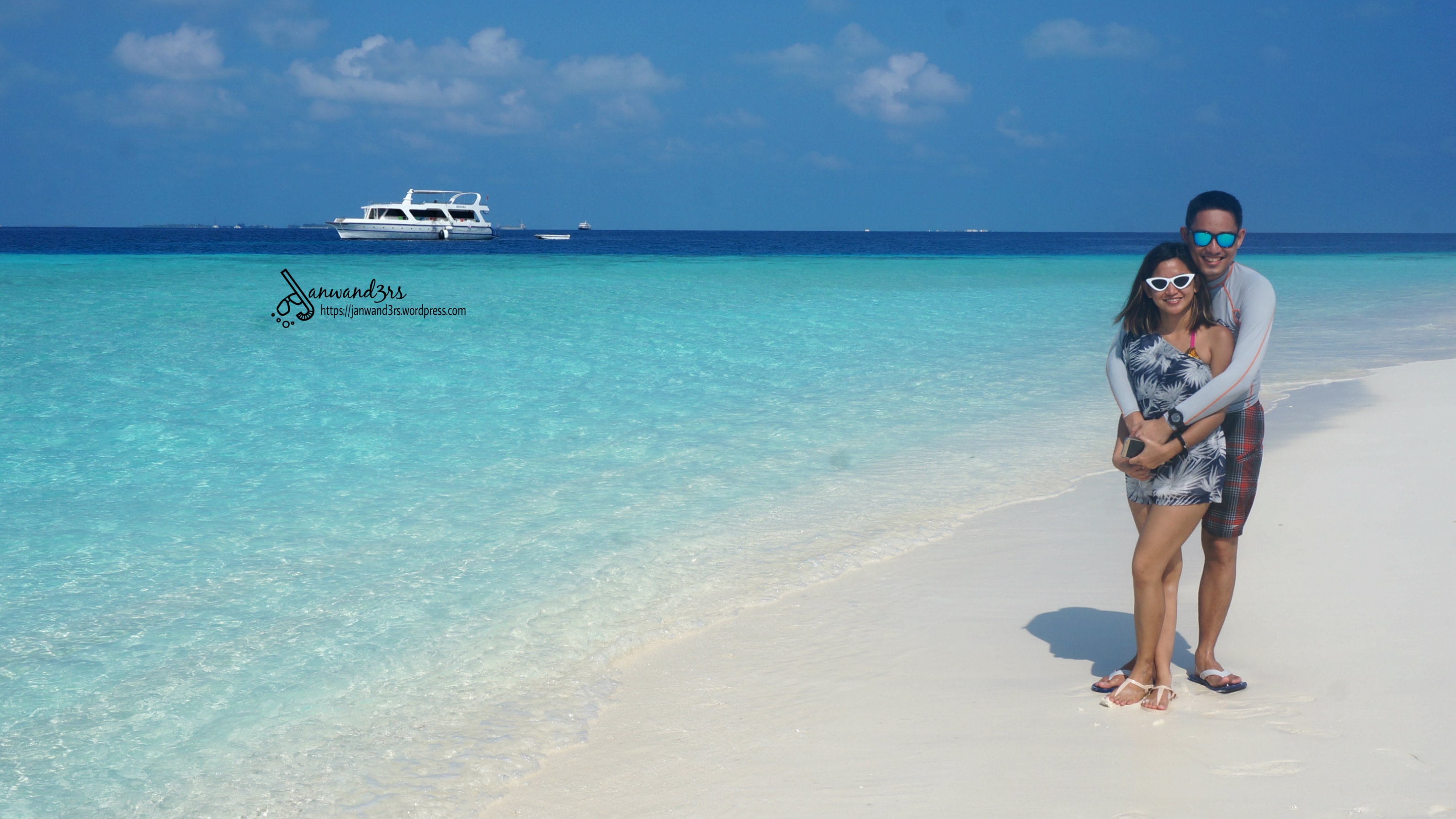 maldives-island-hopping.jpg